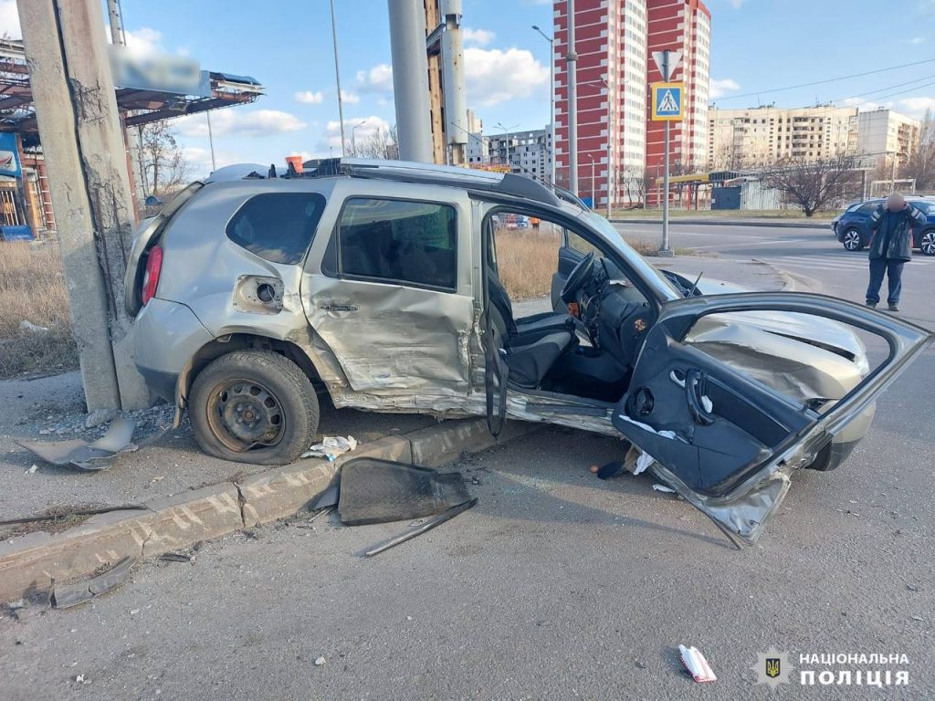 ДТП произошло на Северной Салтовке в Харькове — трое пострадавших (фото)